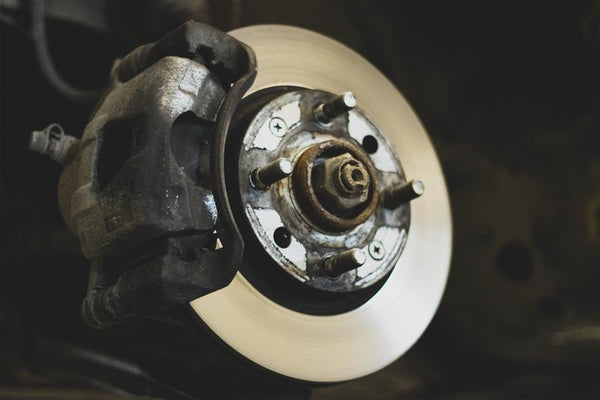 Signs your car brakes may need to be replaced