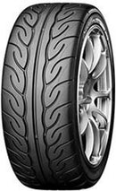 Yokohama 215 40 17 83W Advan Neova AD08R tyre